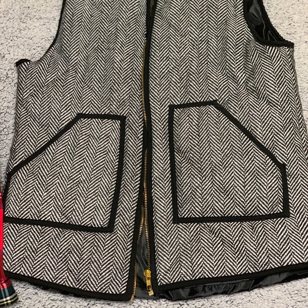 Houndstooth vest